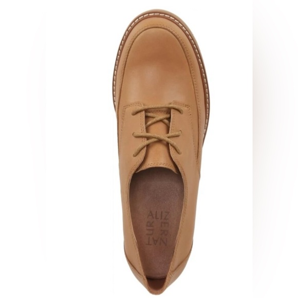 Naturalizer Darry Lace Up Oxford Loafer - Picture 13 of 13